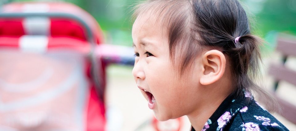 ทำยังไงดีคะ? ลูกร้องไห้ไม่หยุดเลยเวลาไปโรงเรียน